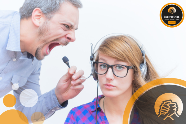Omgaan met agressie aan de telefoon en via chat